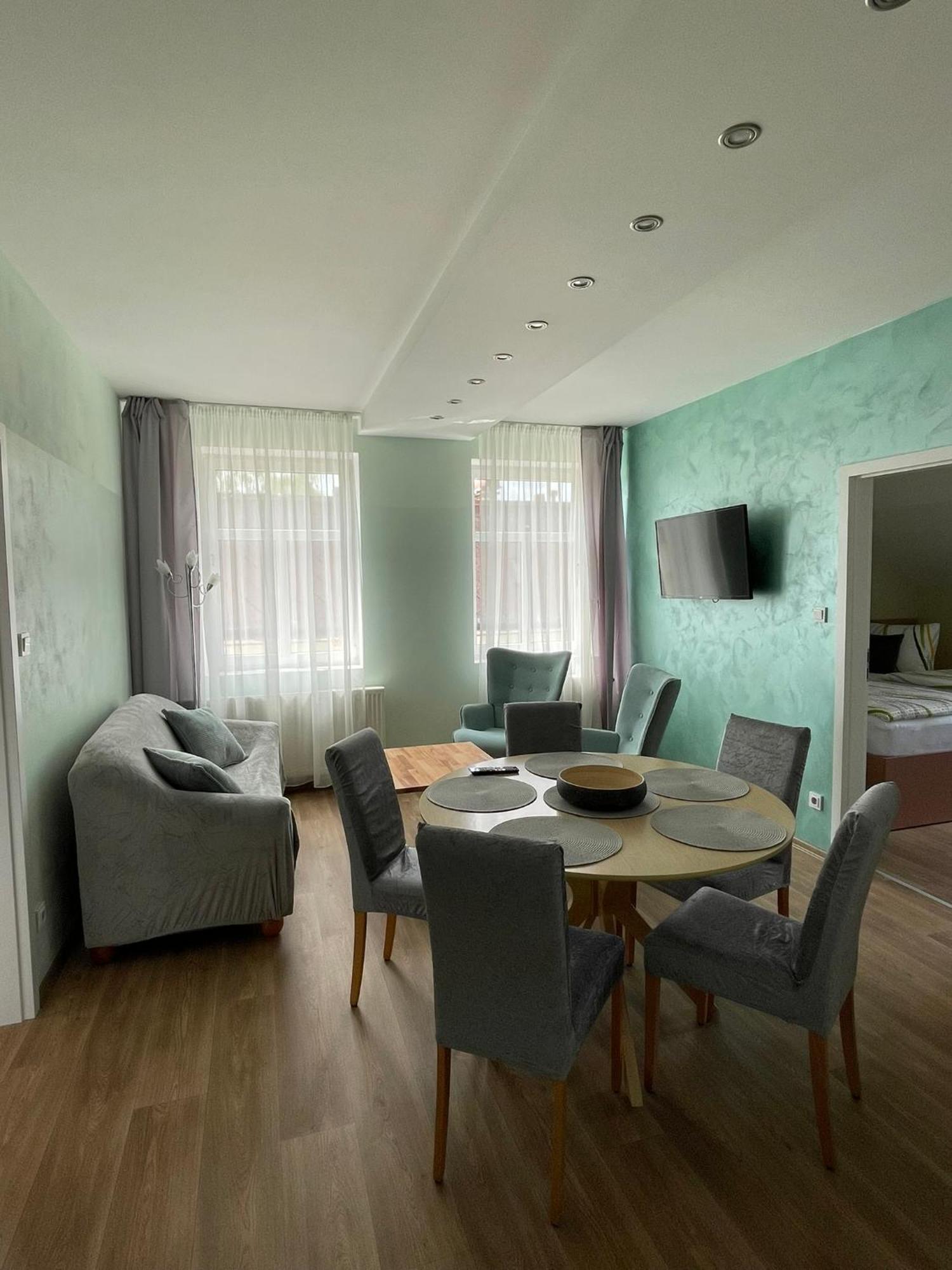 Apartmany Jasmin Liberec Esterno foto